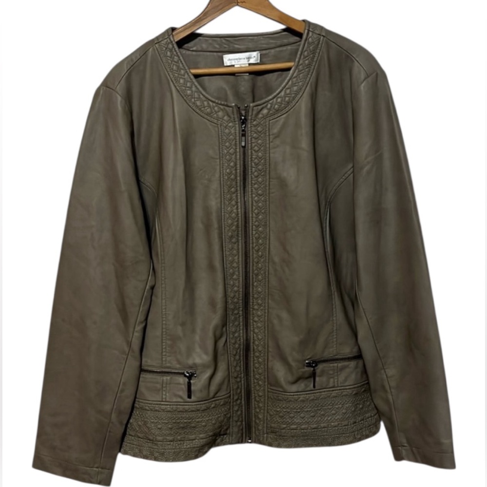 GG1- leather like brown jacket zip up pockets designed extra large XL